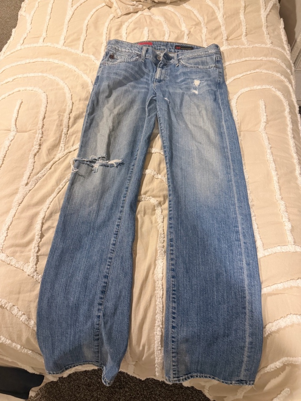 AG Tomboy jeans, mid-rise straight; 28R